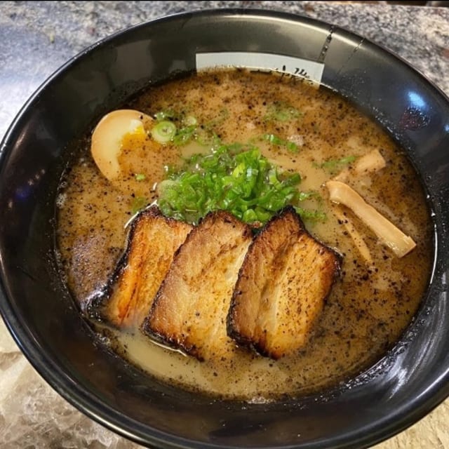 Itto Deluxe Ramen.